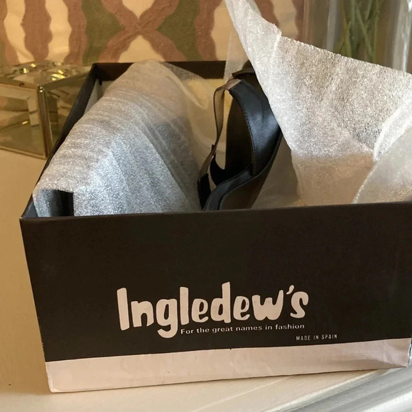 Ingledew’s Spanish Collection sandals kitten heels size 7.5 - Picture 11 of 15